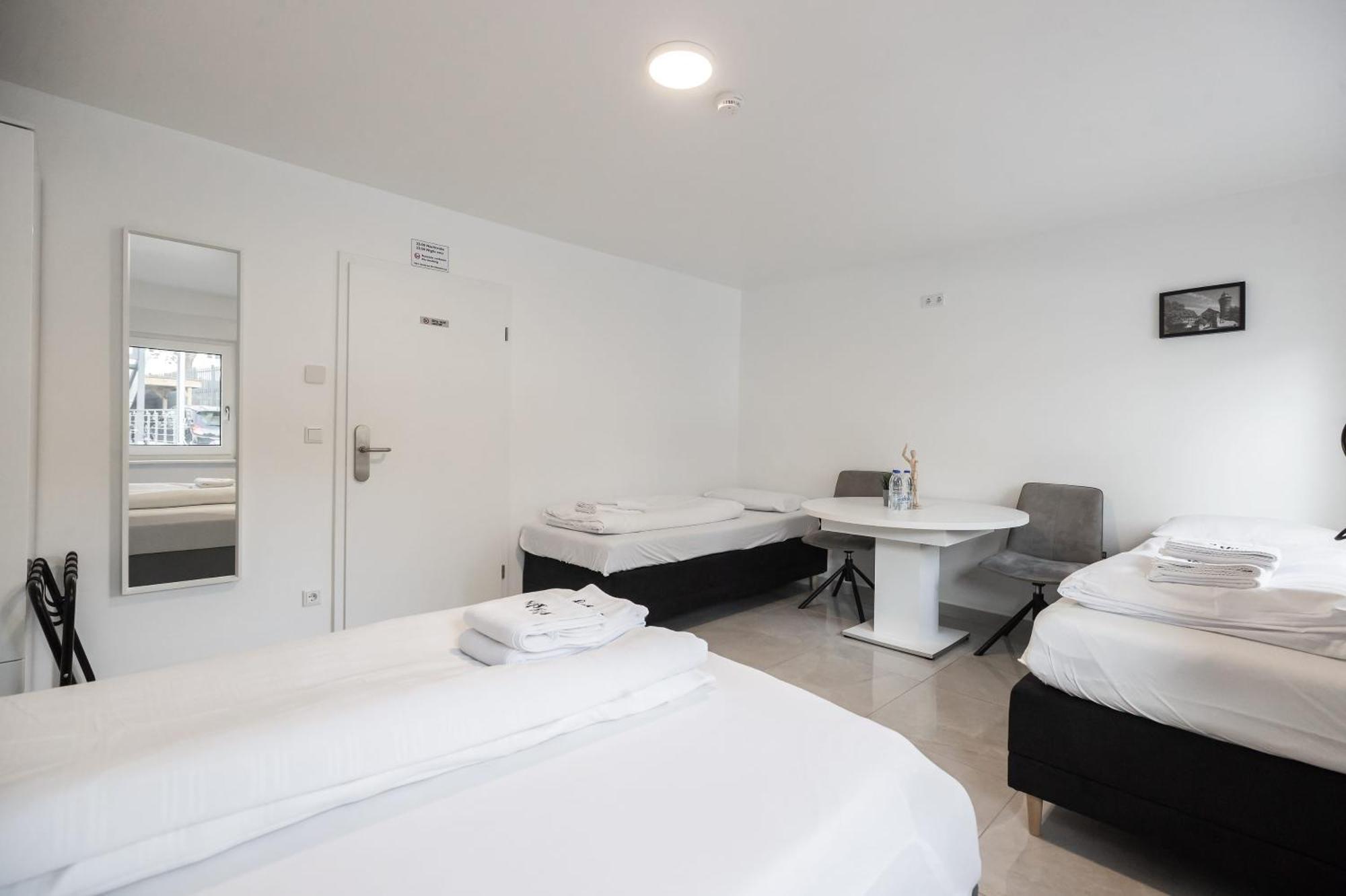 Staystay Guesthouse I 24 Hours Check-In Nürnberg Szoba fotó