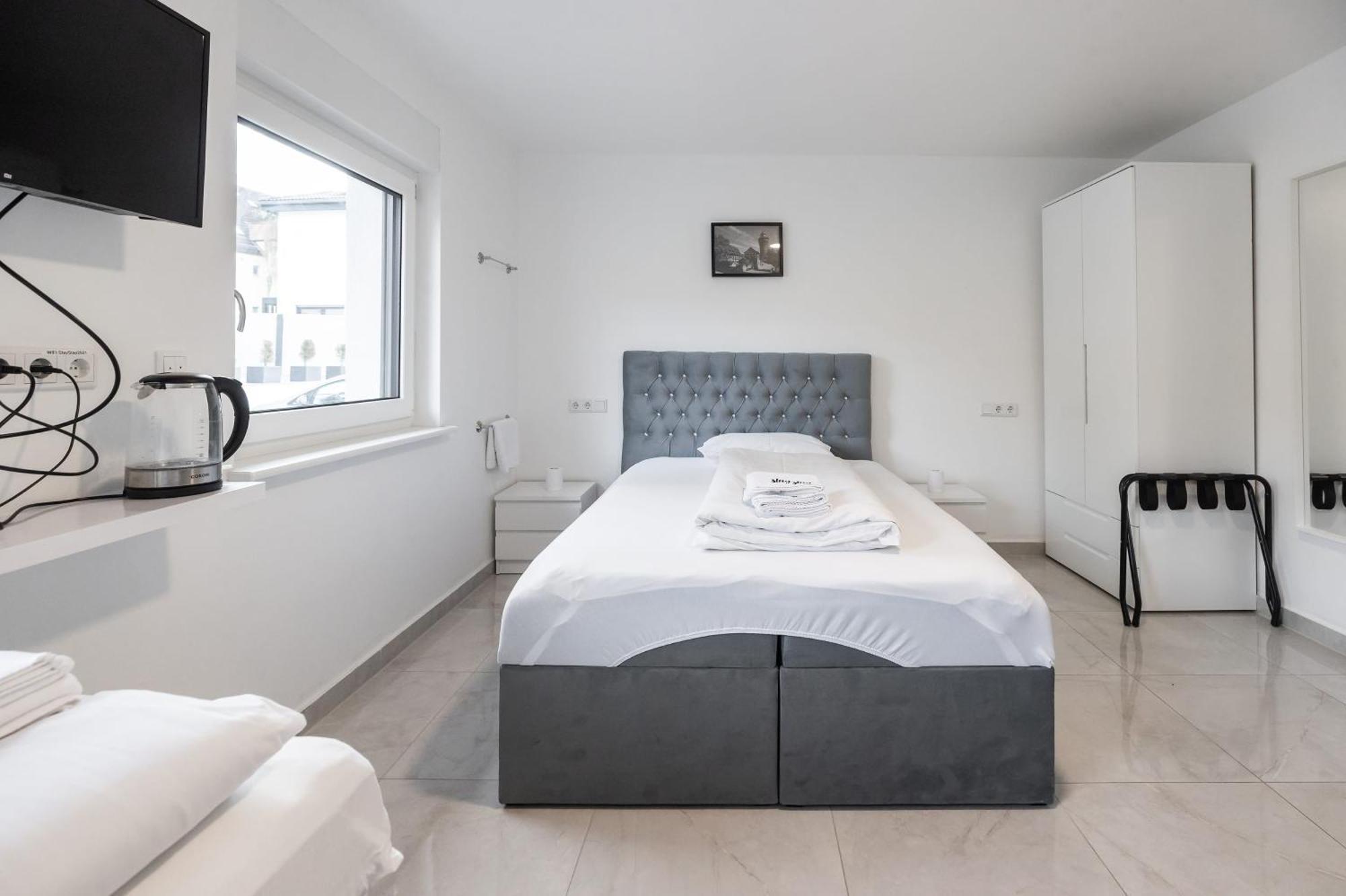 Staystay Guesthouse I 24 Hours Check-In Nürnberg Szoba fotó
